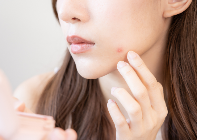 皮膚科診察の様子