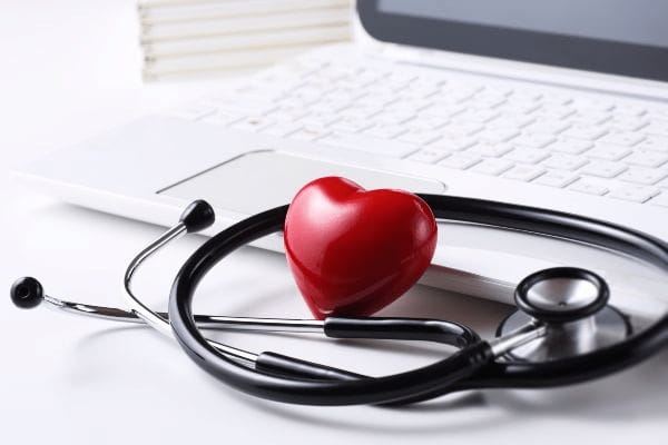 「精神科」と「心療内科」の違いは？どちらを受診するべき？